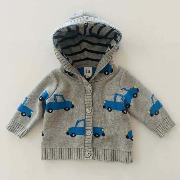 GAP Other - Gap 0-3 Months Baby Boy Hooded Cardigan Car Print Blue Gray
